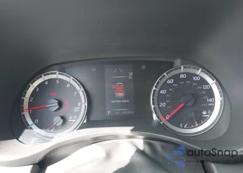 2021 Toyota Highlander L z USA, uszkodzony, nr VIN 5TDCZRAH5MS036524